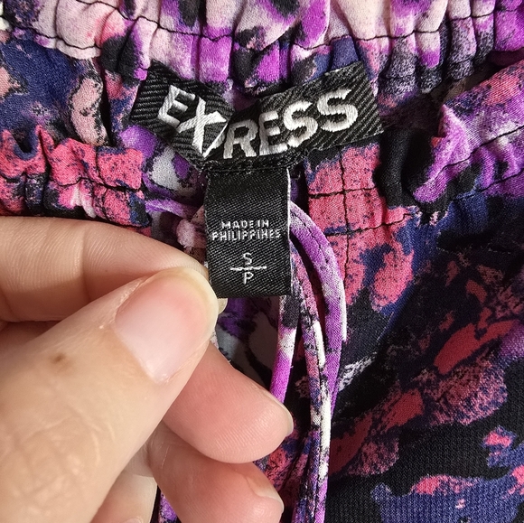 Express Floral Ruffle Womans Size Small Tank Top - Picture 3 of 4